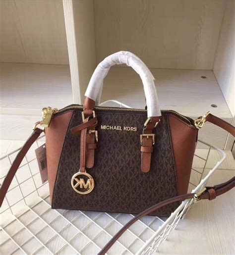 messenger ciara michael kors|Ciara Medium Signature Logo Messenger Bag .